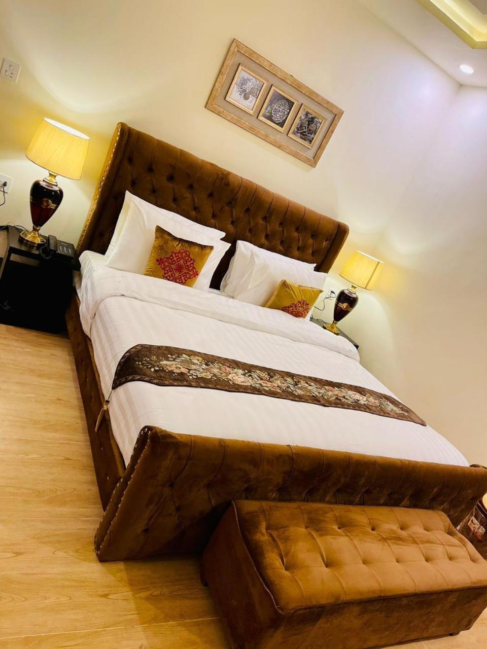 The Corporate Lodges Hotel Saidu Sharif Exterior foto